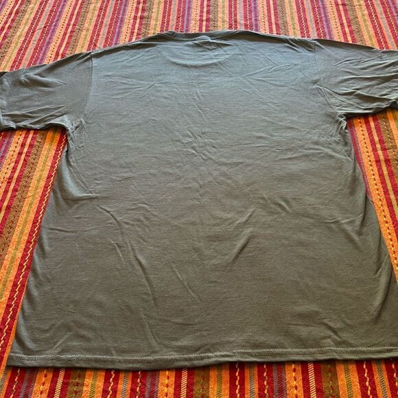 Invisibility Cloak t-shirt size medium - Picture 4 of 4